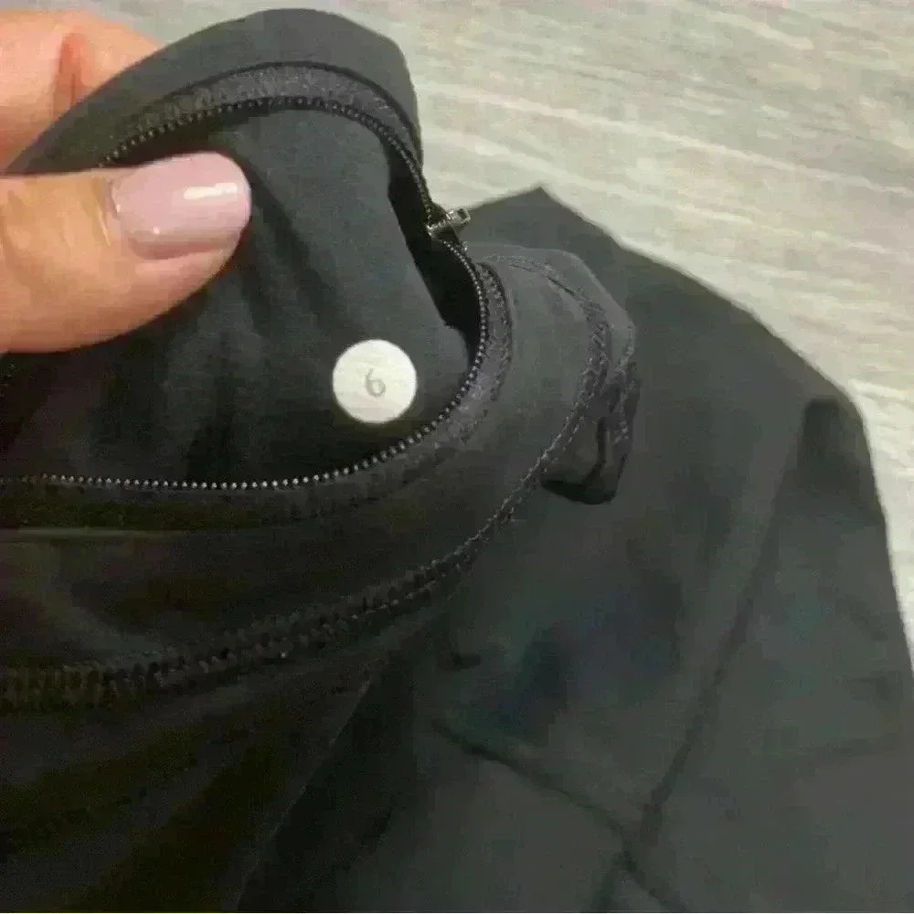 Lululemon Pace Rival Crop *Full-On Luxtreme 22"
Black - Picture 7 of 11